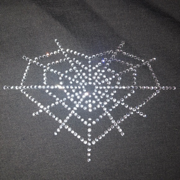 grey crop top with sparkly heart shaped spider web  🕸 - Picture 2 of 3